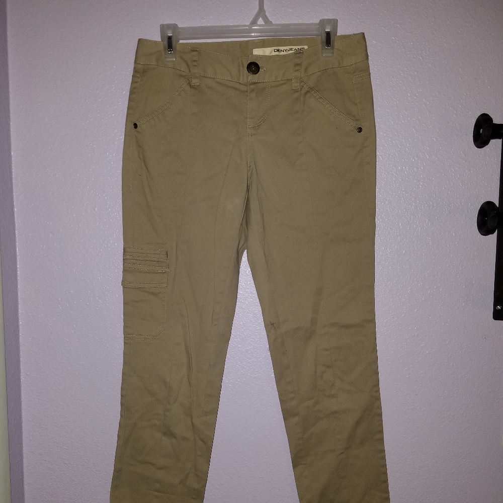 🌞 DKNY Khaki Jeans Tan Size 4